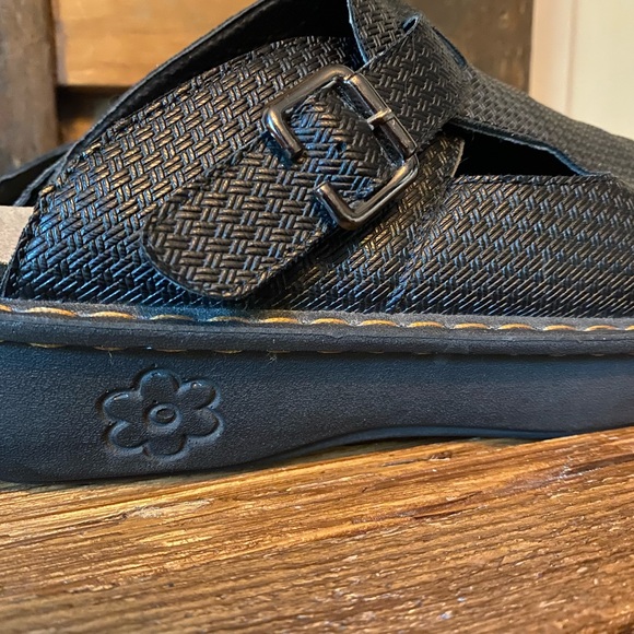 INGARO Women’s Nurse’s Happy Shoes Slip On T-Strap Mules - Picture 5 of 6